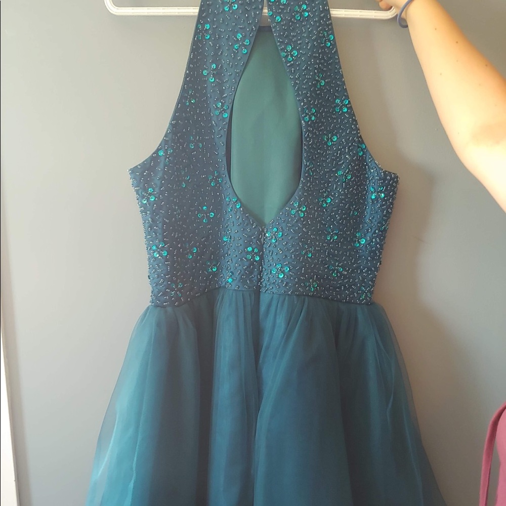 Grad dress - Picture 2 of 4